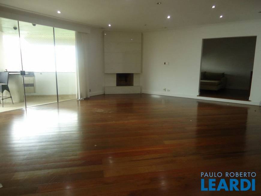 Foto 1 de Apartamento com 4 Quartos para alugar, 400m² em Morumbi, São Paulo