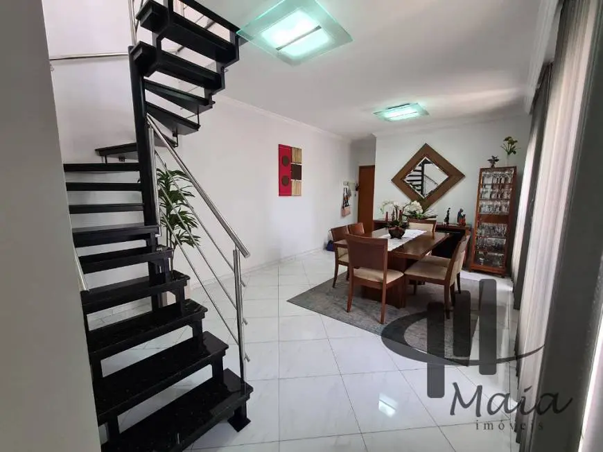 Foto 1 de Apartamento com 4 Quartos à venda, 145m² em Osvaldo Cruz, São Caetano do Sul