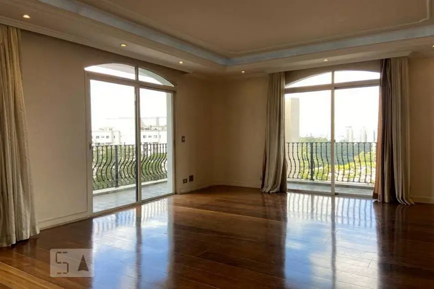 Foto 1 de Apartamento com 4 Quartos para alugar, 340m² em Panamby, São Paulo