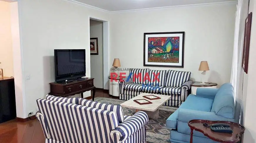 Foto 3 de Apartamento com 4 Quartos para alugar, 223m² em Perdizes, São Paulo
