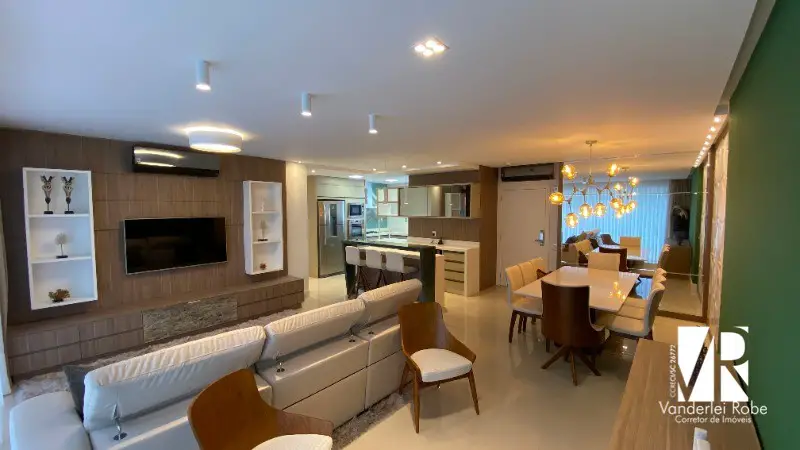 Foto 1 de Apartamento com 4 Quartos para alugar, 142m² em Pioneiros, Balneário Camboriú