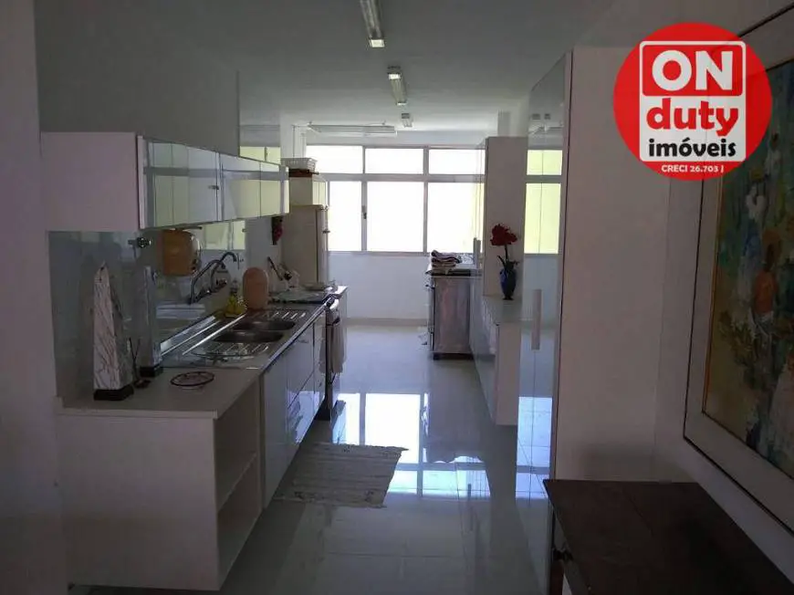 Foto 4 de Apartamento com 4 Quartos à venda, 172m² em Pitangueiras, Guarujá