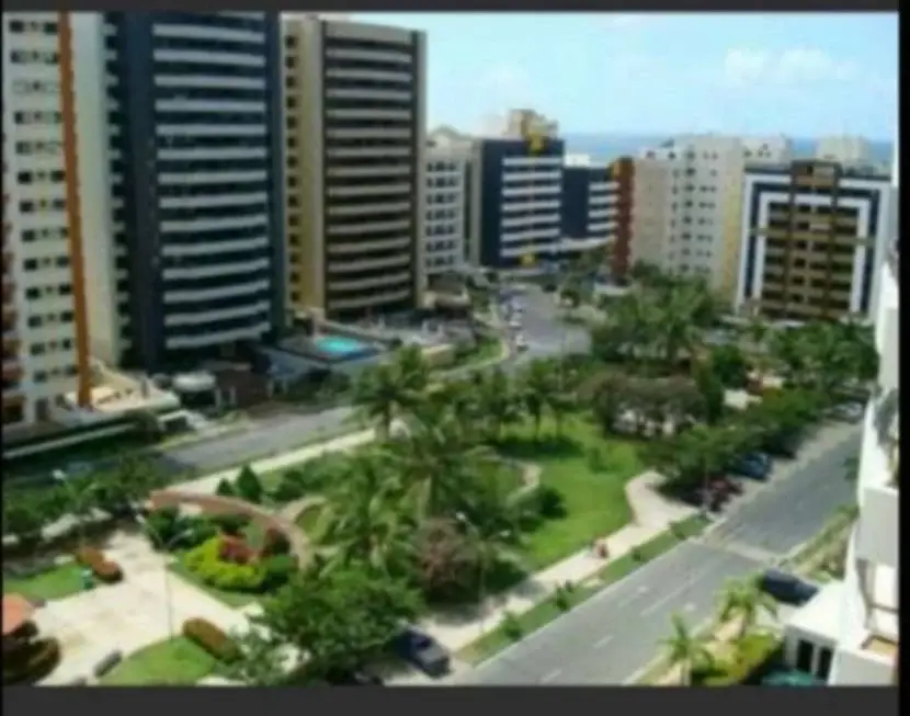 Foto 4 de Apartamento com 4 Quartos para alugar, 145m² em Pituba, Salvador