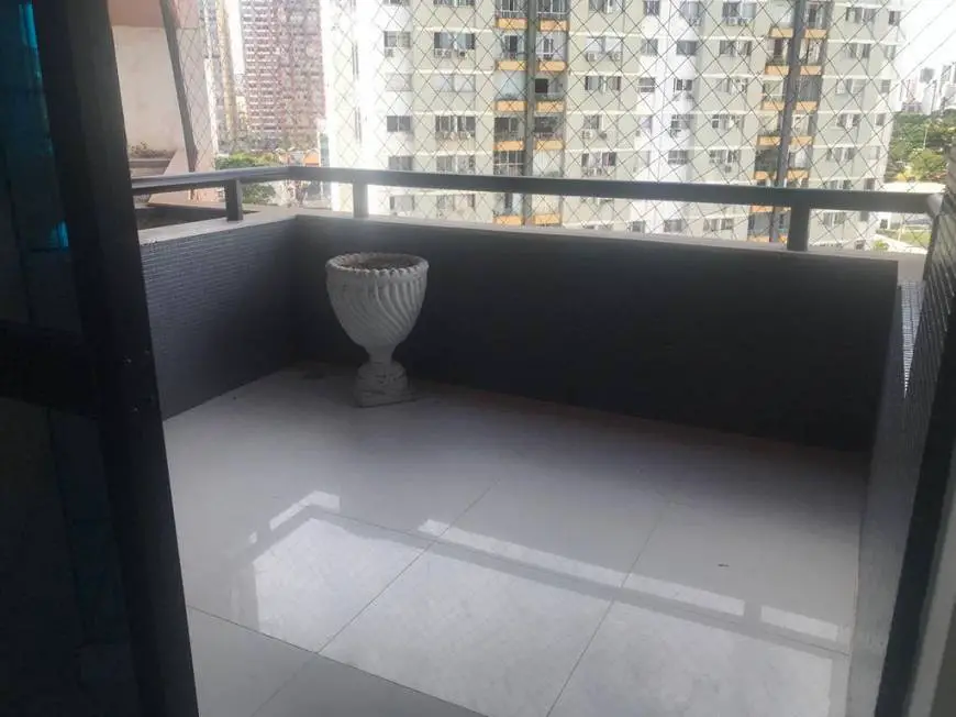 Foto 1 de Apartamento com 4 Quartos para alugar, 168m² em Pituba, Salvador
