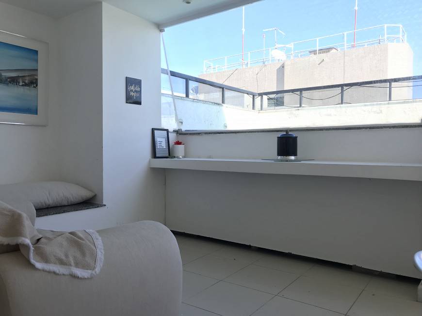 Foto 3 de Apartamento com 4 Quartos à venda, 209m² em Pituba, Salvador