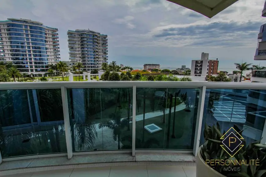 Foto 1 de Apartamento com 4 Quartos à venda, 226m² em Praia Brava, Itajaí