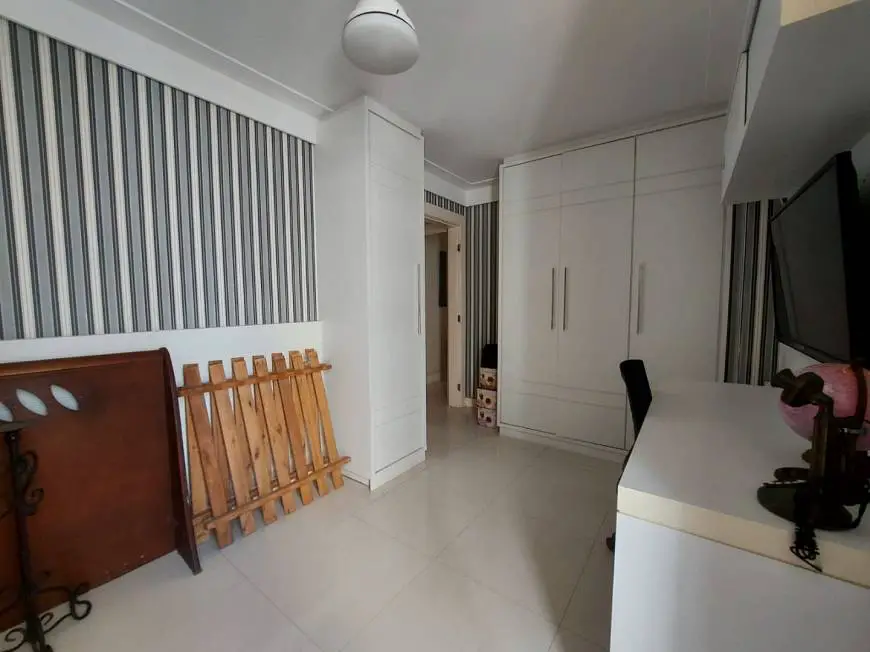 Foto 5 de Apartamento com 4 Quartos à venda, 165m² em Praia da Costa, Vila Velha