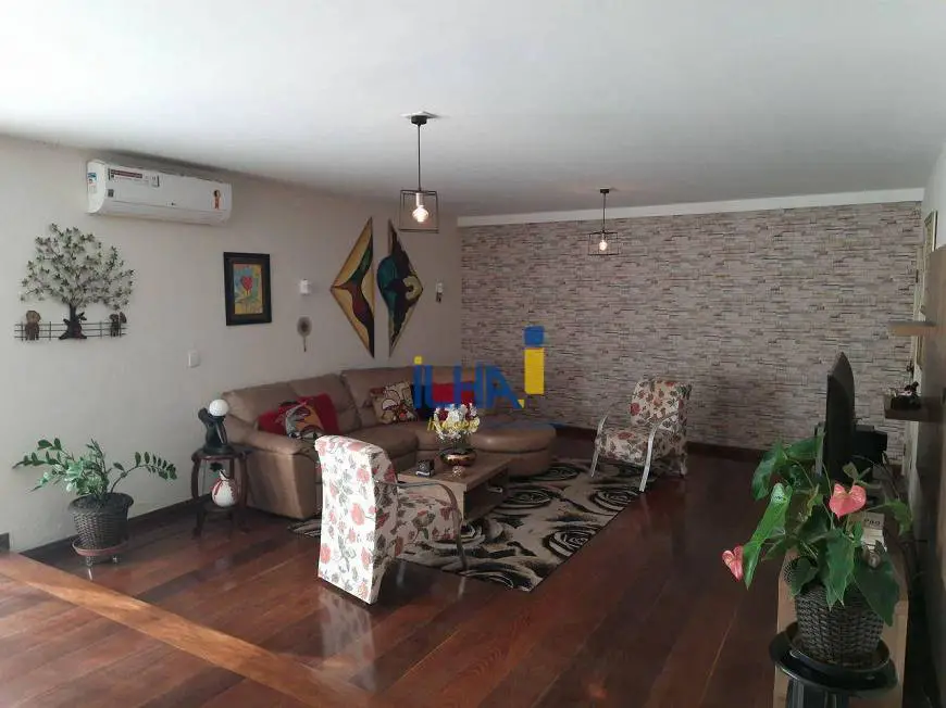 Foto 4 de Apartamento com 4 Quartos à venda, 240m² em Praia do Canto, Vitória