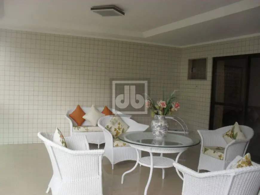 Foto 3 de Apartamento com 4 Quartos à venda, 197m² em Recreio Dos Bandeirantes, Rio de Janeiro