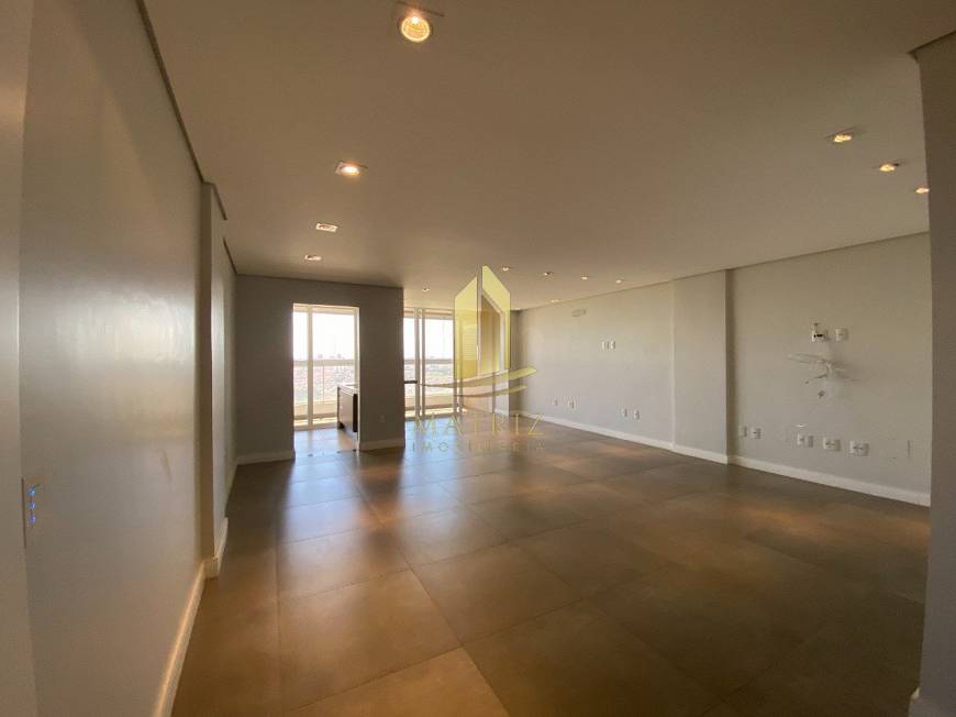 Foto 1 de Apartamento com 4 Quartos para alugar, 208m² em Residencial Amazonas , Franca
