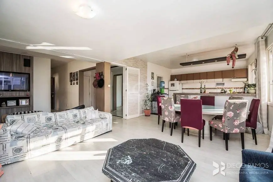Foto 3 de Apartamento com 4 Quartos à venda, 156m² em Rio Branco, Porto Alegre