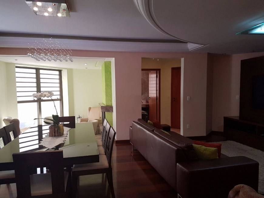Foto 2 de Apartamento com 4 Quartos à venda, 200m² em Santa Paula, São Caetano do Sul
