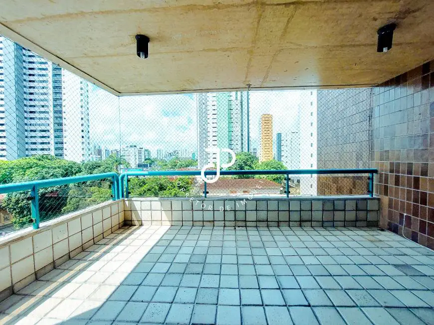 Foto 1 de Apartamento com 4 Quartos à venda, 265m² em Santana, Recife