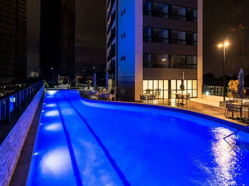 Foto 1 de Apartamento com 4 Quartos para alugar, 208m² em Santo Amaro, Recife