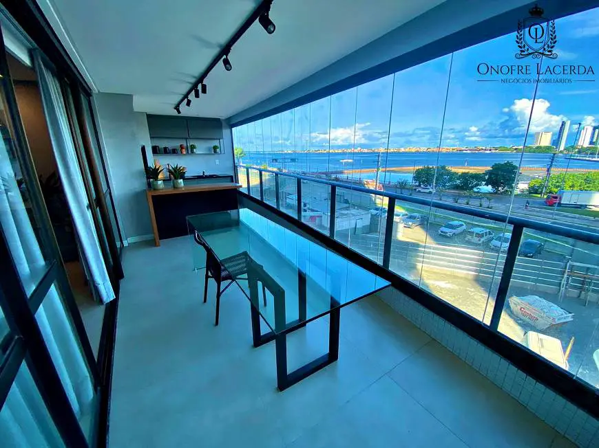 Foto 1 de Apartamento com 4 Quartos à venda, 268m² em São José, Recife