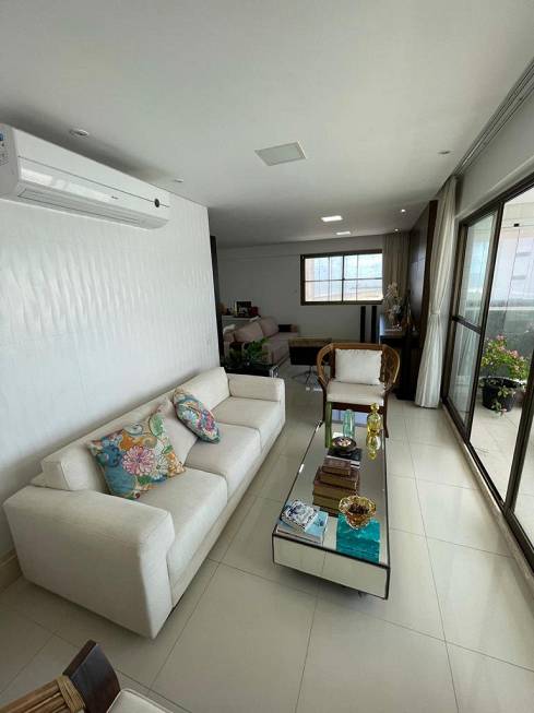 Foto 1 de Apartamento com 4 Quartos à venda, 217m² em São Marcos, São Luís