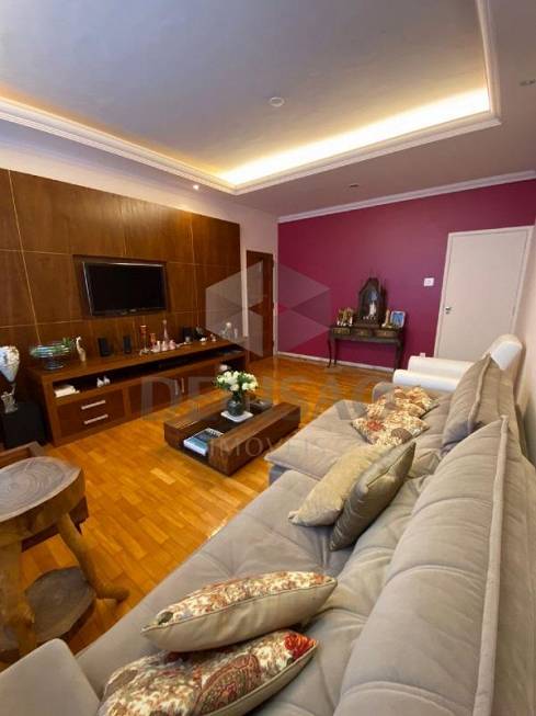 Foto 1 de Apartamento com 4 Quartos à venda, 197m² em Serra, Belo Horizonte
