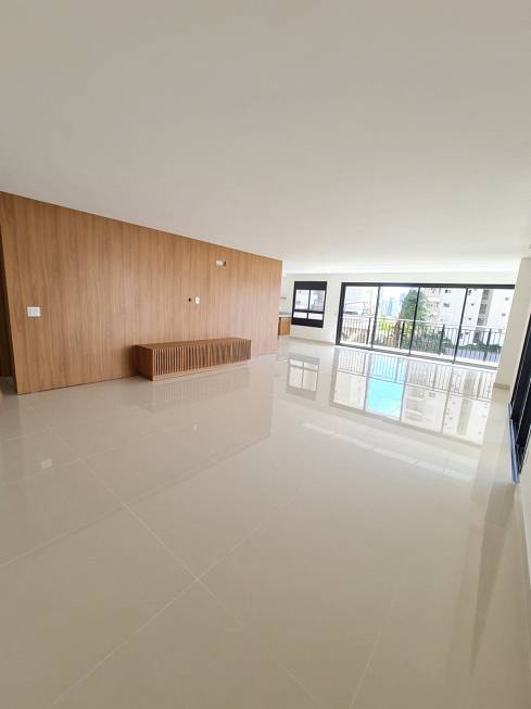 Foto 1 de Apartamento com 4 Quartos à venda, 221m² em Setor Marista, Goiânia