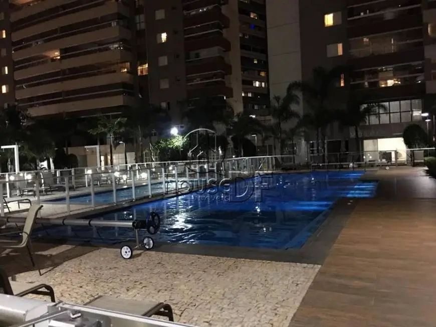 Foto 3 de Apartamento com 4 Quartos à venda, 160m² em Sul, Brasília