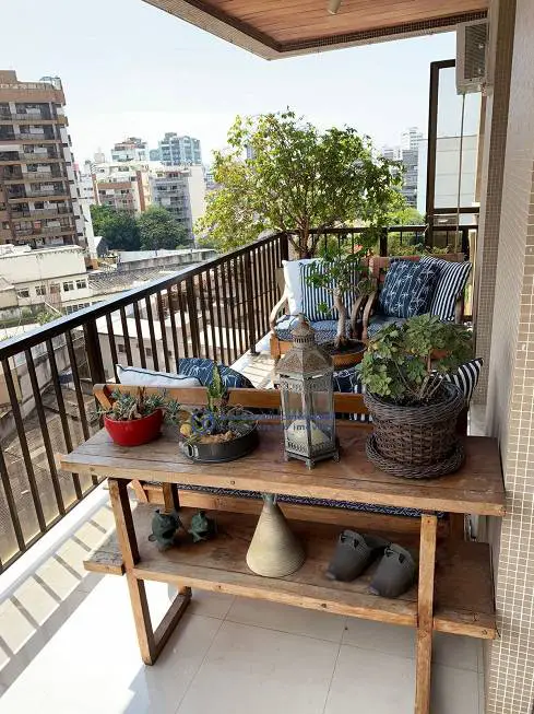 Foto 1 de Apartamento com 4 Quartos à venda, 143m² em Tijuca, Rio de Janeiro