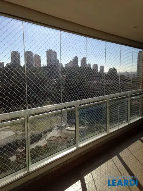 Foto 4 de Apartamento com 4 Quartos para alugar, 200m² em Vila Andrade, São Paulo
