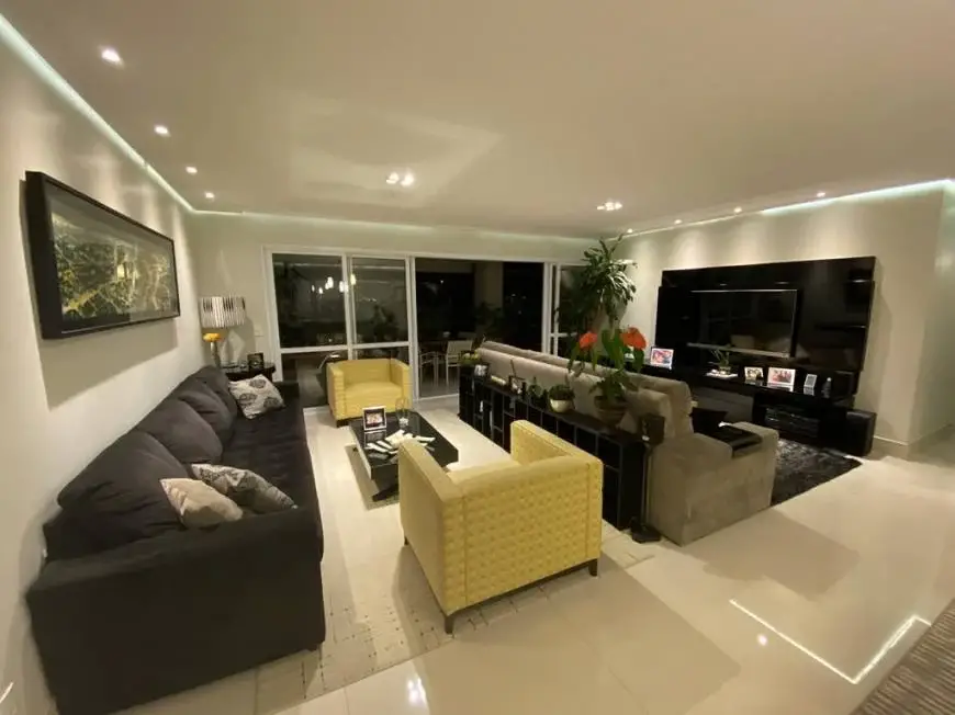 Foto 1 de Apartamento com 4 Quartos à venda, 236m² em Vila Gilda, Santo André