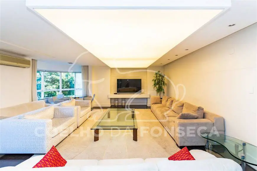 Foto 1 de Apartamento com 4 Quartos à venda, 360m² em Vila Madalena, São Paulo