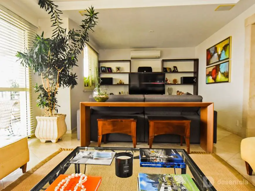 Foto 4 de Apartamento com 4 Quartos à venda, 208m² em Vila Mariana, São Paulo