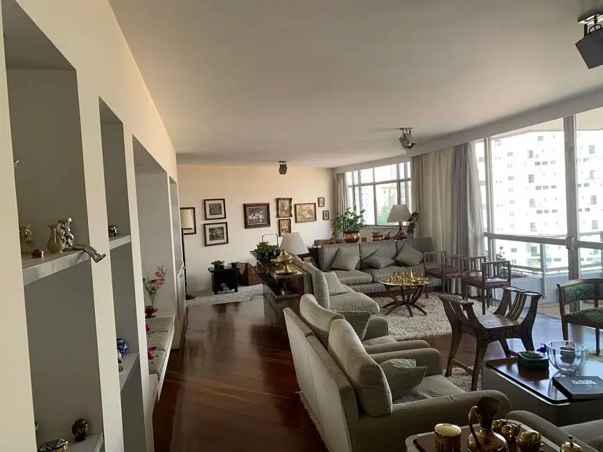 Foto 1 de Apartamento com 4 Quartos à venda, 338m² em Vila Suzana, São Paulo