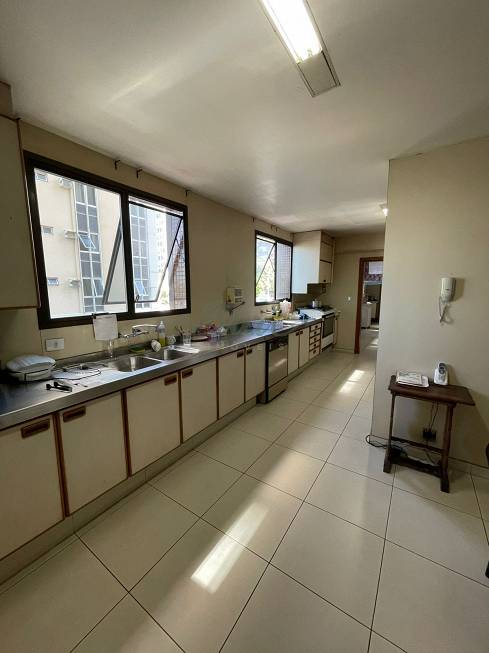 Foto 5 de Apartamento com 5 Quartos à venda, 400m² em Mata da Praia, Vitória