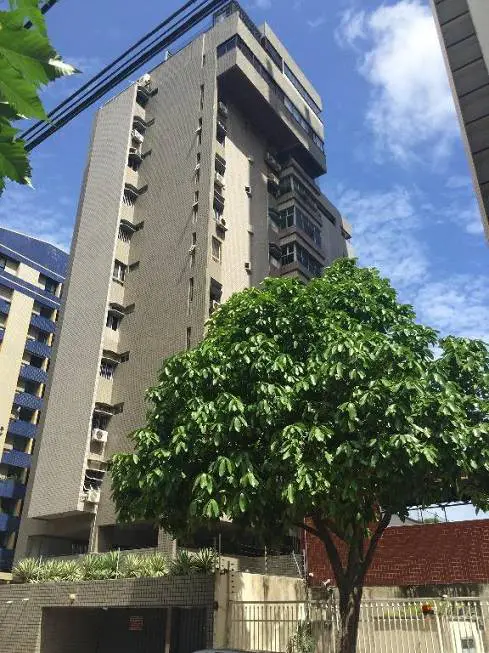 Foto 1 de Apartamento com 5 Quartos à venda, 217m² em Meireles, Fortaleza