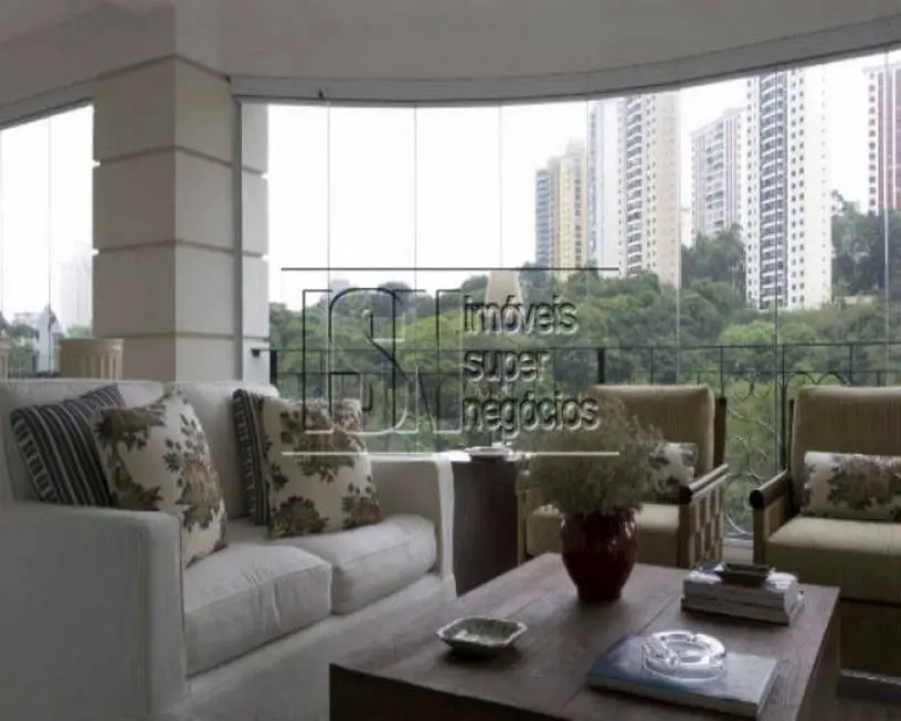 Foto 4 de Apartamento com 5 Quartos à venda, 334m² em Panamby, São Paulo