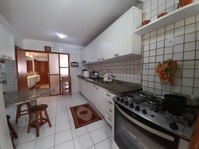 Foto 5 de Apartamento com 5 Quartos à venda, 165m² em Ponta Verde, Maceió