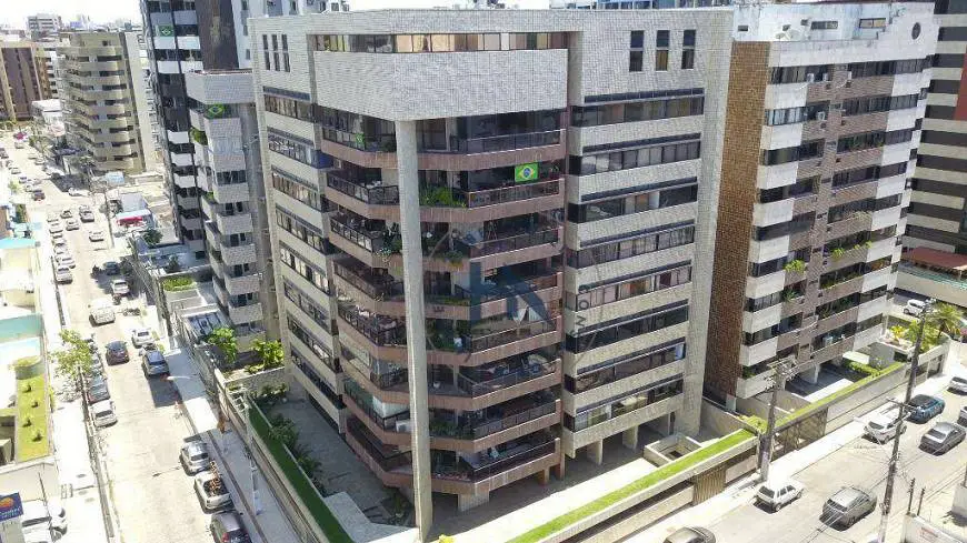 Foto 4 de Apartamento com 5 Quartos à venda, 434m² em Ponta Verde, Maceió