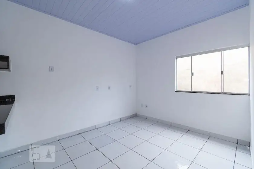 Foto 1 de Casa com 1 Quarto para alugar, 50m² em Moinho dos Ventos, Goiânia