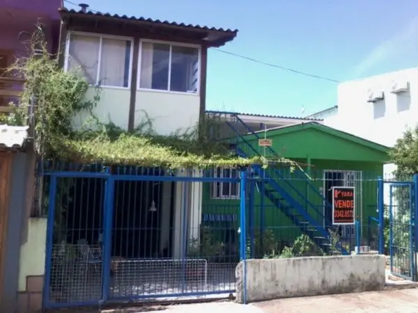 Foto 1 de Casa com 1 Quarto à venda, 144m² em Navegantes, Porto Alegre