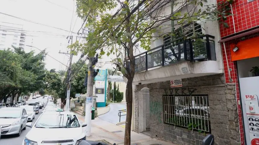 Foto 1 de Casa com 1 Quarto à venda, 478m² em Pinheiros, São Paulo