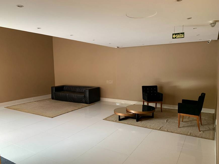 Foto 3 de Casa com 1 Quarto à venda, 65m² em Rio Branco, Porto Alegre