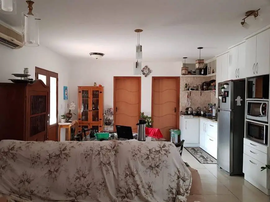 Foto 4 de Casa com 1 Quarto à venda, 116m² em Sarandi, Porto Alegre