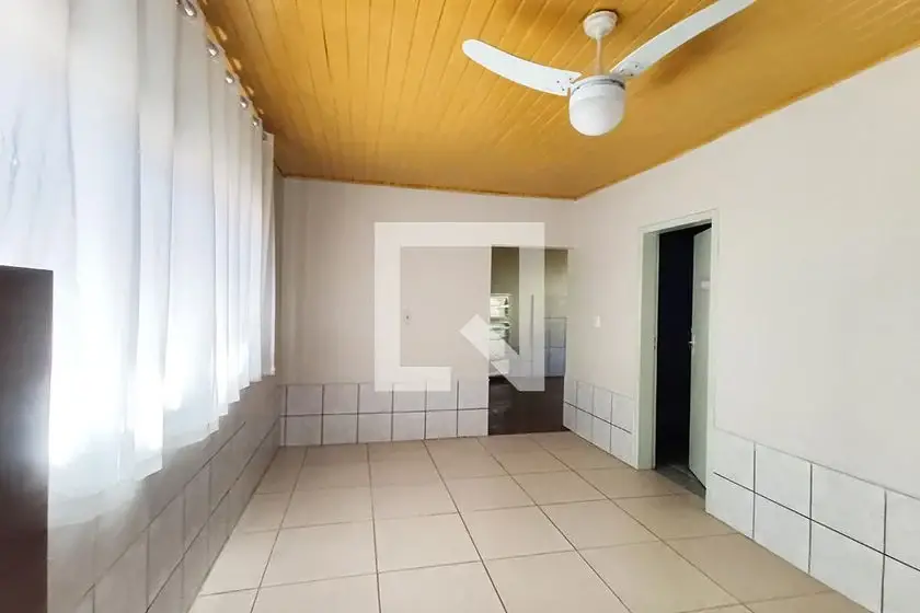 Foto 3 de Casa com 1 Quarto para alugar, 40m² em Scharlau, São Leopoldo