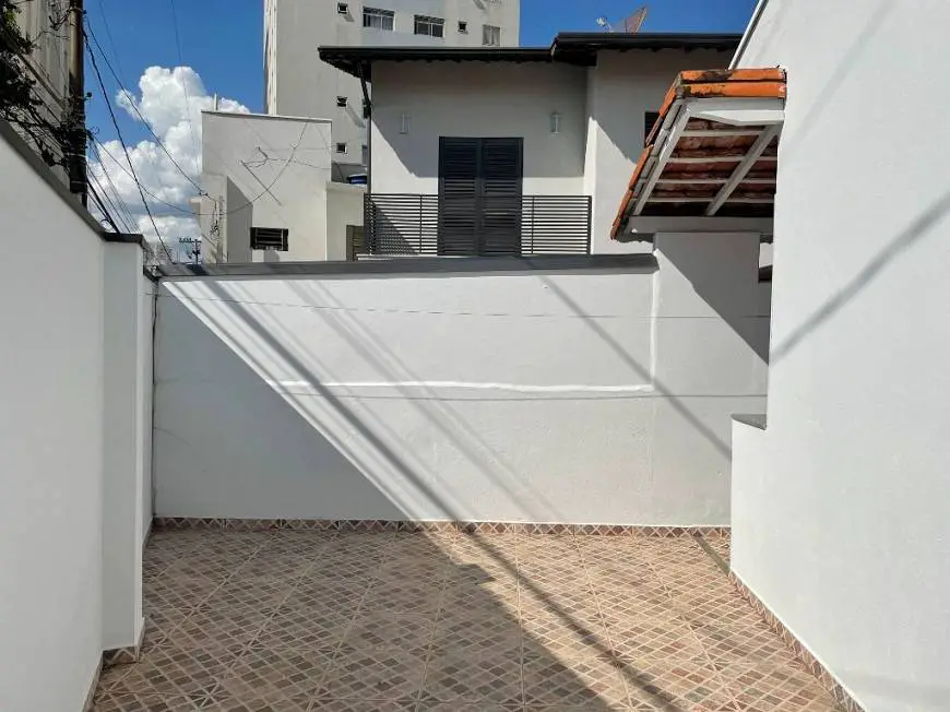 Foto 3 de Casa com 1 Quarto para alugar, 50m² em Vila Martina, Valinhos