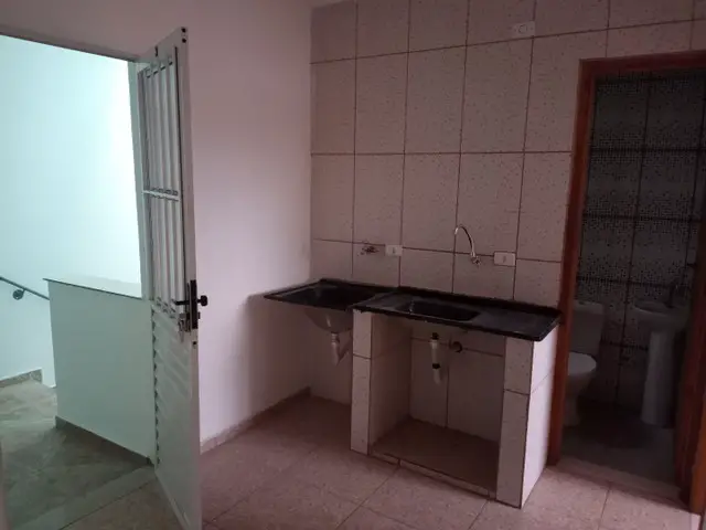 Foto 1 de Casa com 1 Quarto para alugar, 50m² em Vila Pirajussara, São Paulo