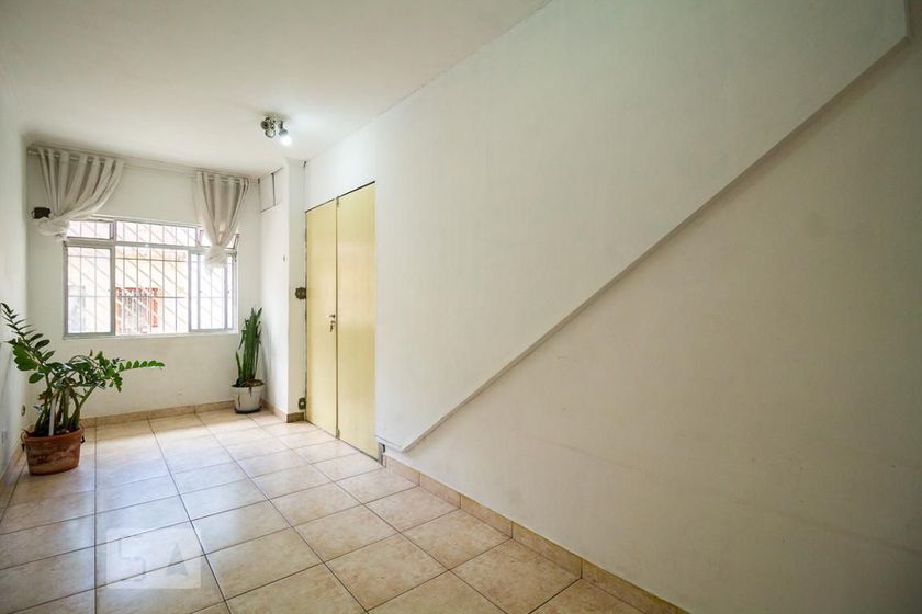 Foto 1 de Casa com 2 Quartos para alugar, 80m² em Aclimação, São Paulo