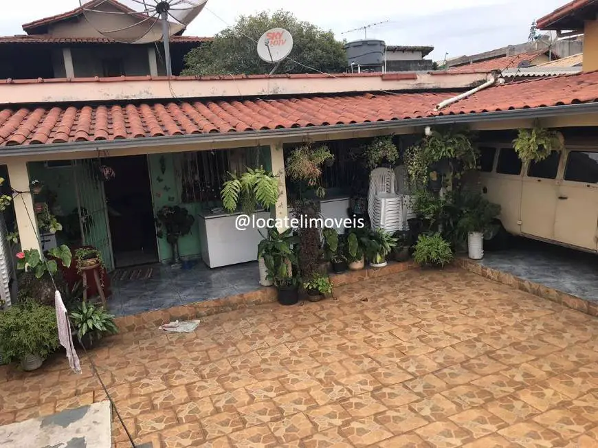 Foto 1 de Casa com 2 Quartos à venda, 109m² em Araguaia, Belo Horizonte
