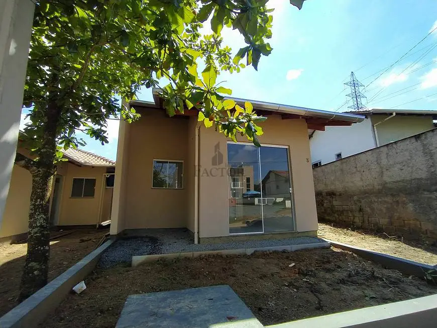 Foto 1 de Casa com 2 Quartos à venda, 57m² em Araponguinhas, Timbó