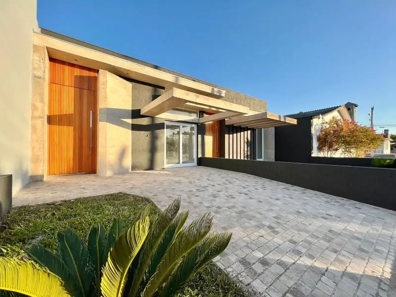 Foto 1 de Casa com 2 Quartos à venda, 84m² em Arco Iris, Capão da Canoa