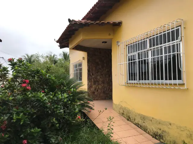 Foto 2 de Casa com 2 Quartos à venda, 600m² em Areal, Itaboraí