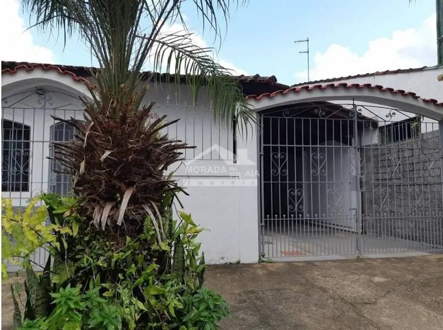 Foto 1 de Casa com 2 Quartos à venda, 140m² em Balneário Maracanã, Praia Grande