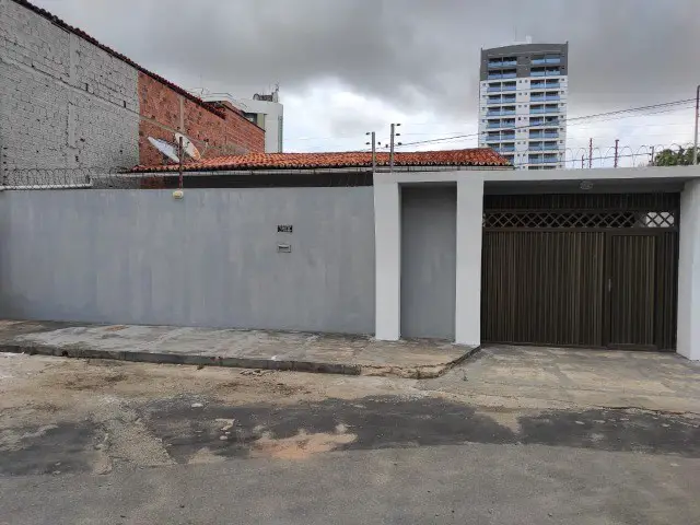 Foto 1 de Casa com 2 Quartos para alugar, 200m² em Calhau, São Luís
