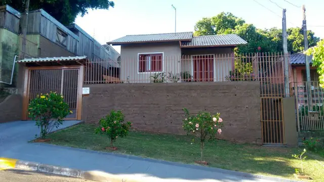 Foto 1 de Casa com 2 Quartos à venda, 95m² em , Campo Bom